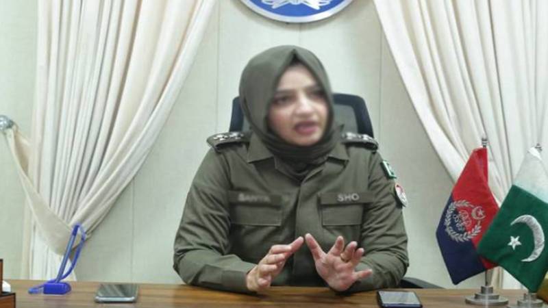 وومن پولیس اسٹیشن کی ایس ایچ او پر ناجائز اسلحہ رکھنے کا مقدمہ درج، گرفتار