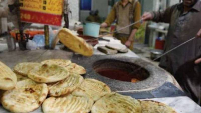 کوئٹہ: سرکاری نرخ نامے کی خلاف ورزی پر تندور مالکان کے خلاف کارروائیاں، 107 تندور سیل، 168 نان بائی گرفتار