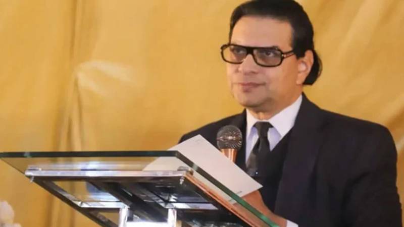 پی ٹی آئی کی طرف پورا پاکستان دیکھ رہا ہے: سلمان اکرم راجہ