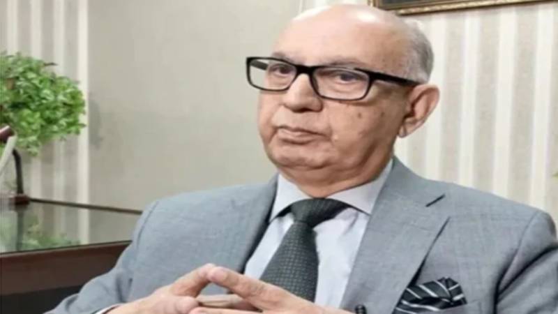 پاکستان کسی کے قابو میں نہیں، بھارت کی غنڈہ گردی نہیں چلے گی: سینیٹر عرفان صدیقی