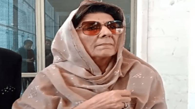 پاکستان کو باہر سے نہیں، اندر سے خطرہ ہے، ملک کو اندر سے مضبوط کریں:علیمہ خان