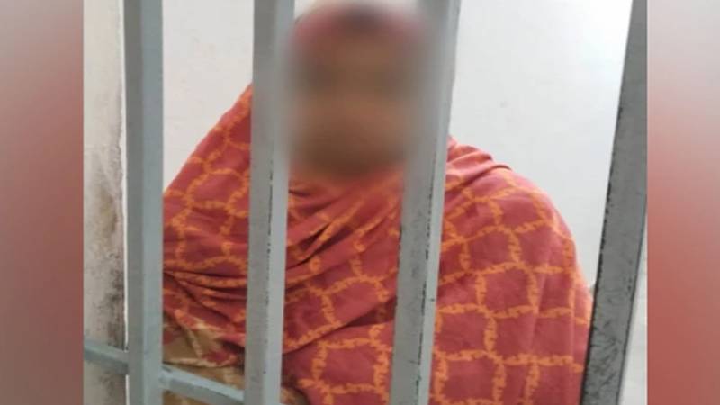 پسند کی شادی نہ کروانے پر لڑکی کا گھر سے چوری کر کے فرار، پولیس نے گرفتار کر لیا