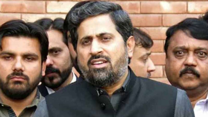 راولپنڈی: فیاض الحسن چوہان اور پی ٹی آئی کارکنوں میں عدالت کے باہر تلخ کلامی