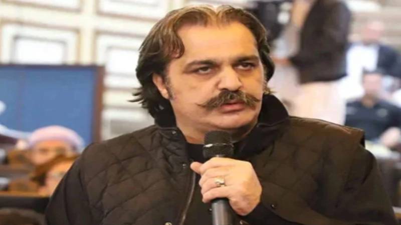 وزیراعلیٰ خیبرپختونخوا علی امین گنڈاپور کی عمران خان سے ملاقات نہ کروانے پر توہین عدالت کی درخواست