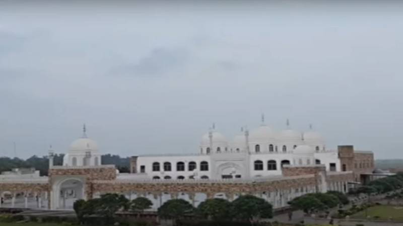 بھارت کی بربریت؛ بلااشتعال حملے میں مسجد شہید
