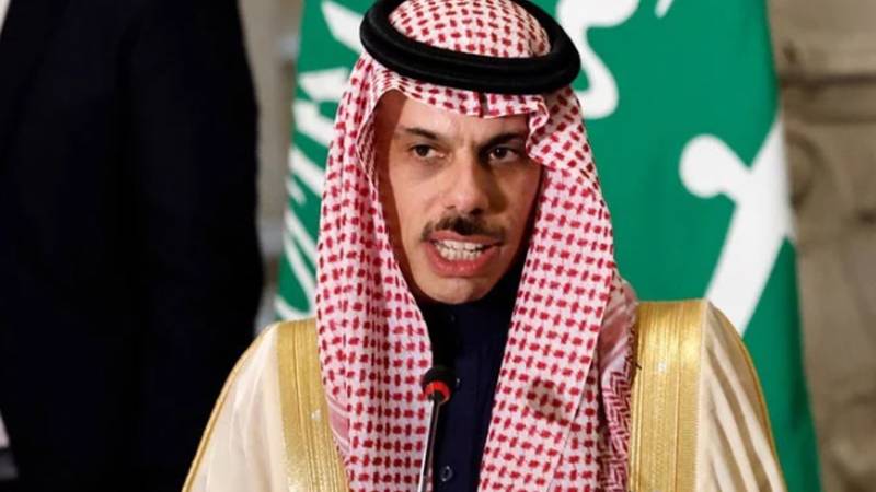 سعودی وزیرِ خارجہ کا بھارتی ہم منصب سے پاکستان سے تصادم کے خاتمے کی کوششوں پر رابطہ