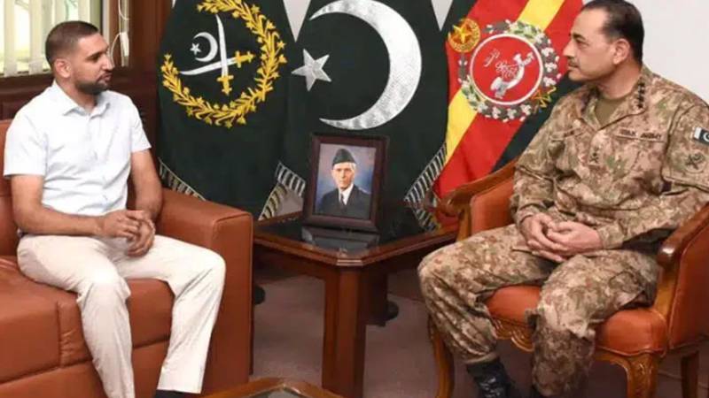 عامر خان نے چیف آف آرمی اسٹاف جنرل عاصم منیر کے ساتھ ملاقات کی ویڈیو شیئر کردی