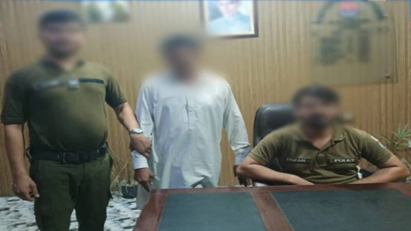 لاہور: بیوی اور بیٹی پر تشدد کرکے بال کاٹنے والا سفاک شخص گرفتار