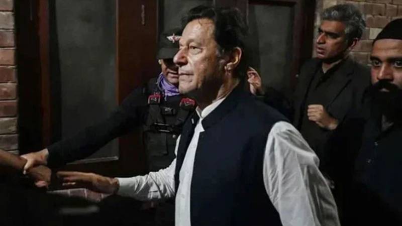 اڈیالہ جیل میں آج عمران خان سے وکلاء اور اہل خانہ کی ملاقات متوقع