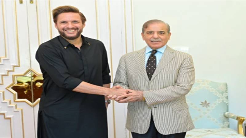 وزیراعظم شہباز شریف سے شاہد آفریدی کی ملاقات، آپریشن بنیان المرصوص کی کامیابی پر مبارکباد