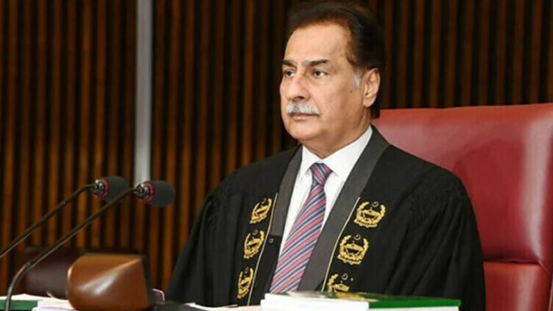 پی ٹی آئی اور اپوزیشن اتحاد نے اسپیکر قومی اسمبلی کے خلاف تحریک عدم اعتماد لانے کا اعلان