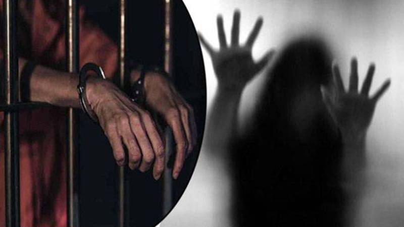 بیوی کو گلا دبا کر قتل اور لاش جلانے والا ملزم 12 گھنٹے میں گرفتار