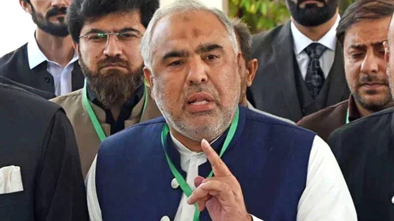 اسپیکر کے خلاف تحریک عدم اعتماد کا کوئی فیصلہ نہیں کیا:اسد قیصر 