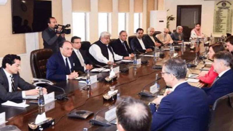 آئی ایم ایف نے تنخواہ دار طبقے کو ریلیف حکومتی اخراجات میں کمی کے ساتھ مشروط کردیا