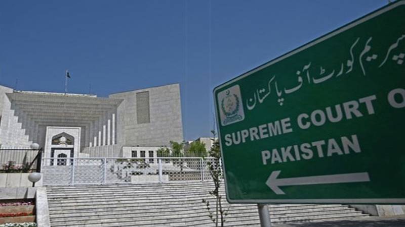 سپریم کورٹ میں وکیل کی عدالت میں مخاطب کرنے پر جسٹس مسرت ہلالی کی برہمی
