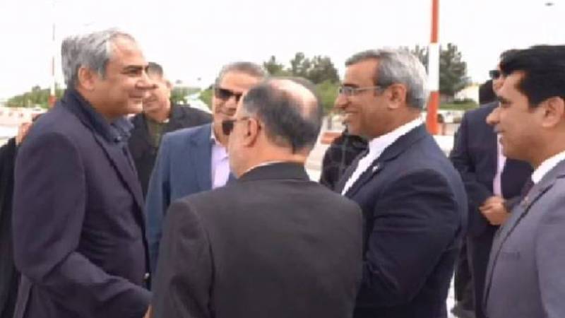 محسن نقوی کی مشہد میں حضرت امام رضا علیہ السلام کے روضے پر حاضری اور خصوصی دعا