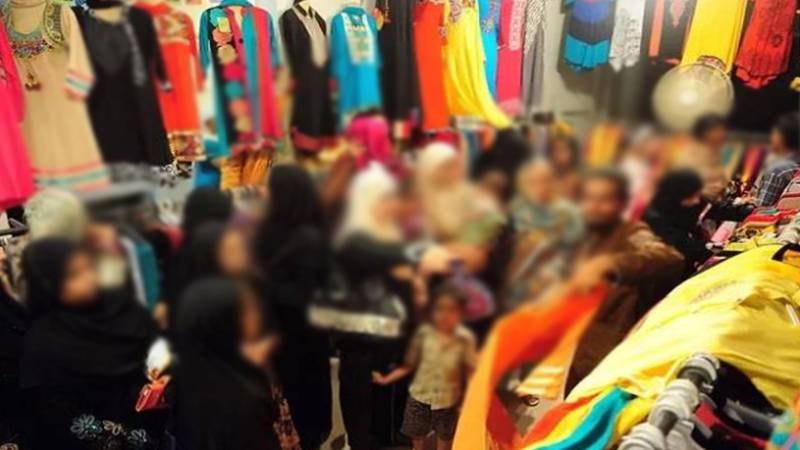 عید کی خریداری زوروں پر، اچھرہ بازار خواتین کا مرکز بن گیا