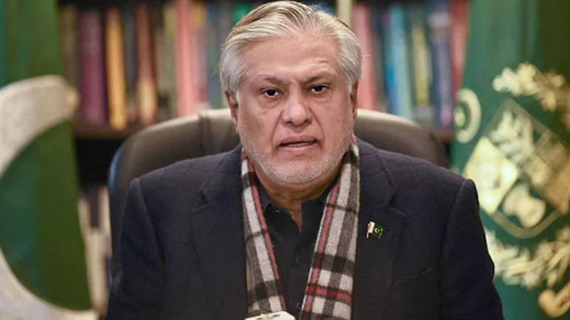 تنخواہوں میں اضافے سے متعلق سوال پر اسحاق ڈار کا جواب