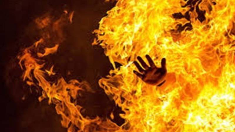 گوجرانوالہ میں تیل ایجنسی میں خوفناک آگ، 11 افراد جھلس گئے