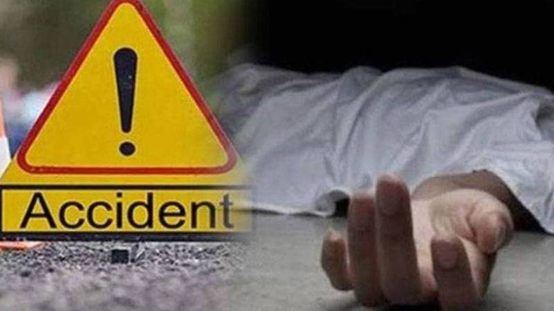 لاہور: فیروز پور روڈ پر ٹرک اور لوڈر رکشے کے درمیان خوفناک تصادم، ایک جاں بحق، سات زخمی