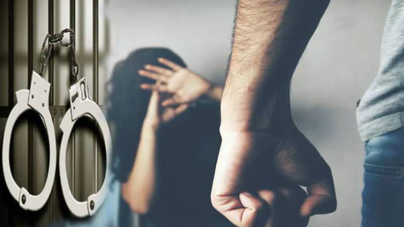 گرین ٹاؤن: بیوی کو ٹوکے کے وار سے قتل کرنے والا سفاک شوہر گرفتار، پولیس کی بروقت کارروائی