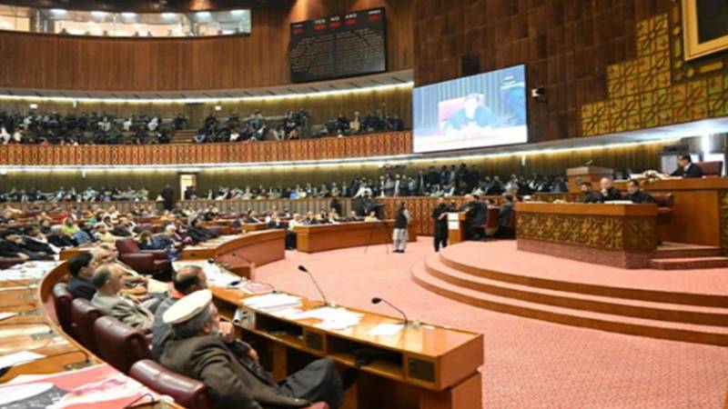 اسپیکر قومی اسمبلی اور چیئرمین سینیٹ کی تنخواہوں میں اضافے کی منظوری وفاقی حکومت نے دی، سیکرٹریٹ ذرائع