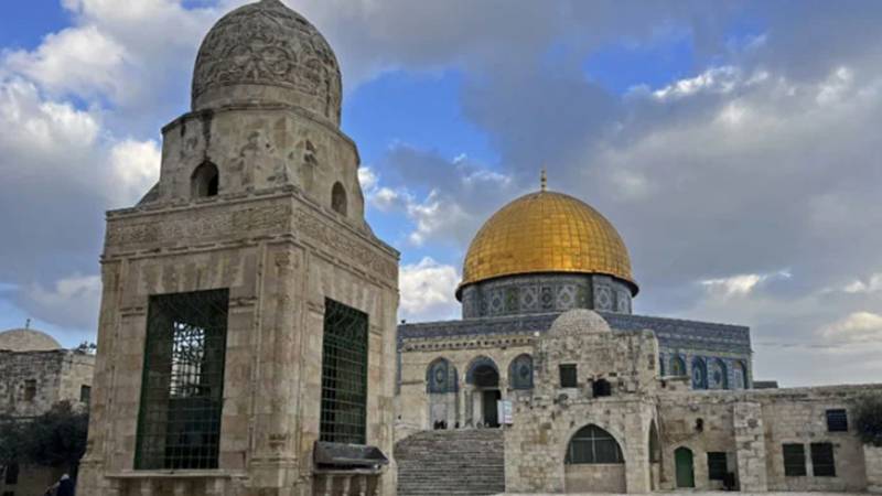 اسرائیل کا اشتعال انگیز اقدام: ایران پر حملوں کے بعد مسجد اقصیٰ نمازیوں کے لیے بند