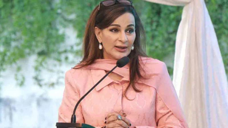 اسرائیل پورے خطے کا پولیس مین بننا چاہتا ہے، ایران نے مؤثر جواب دیا: شیری رحمٰن