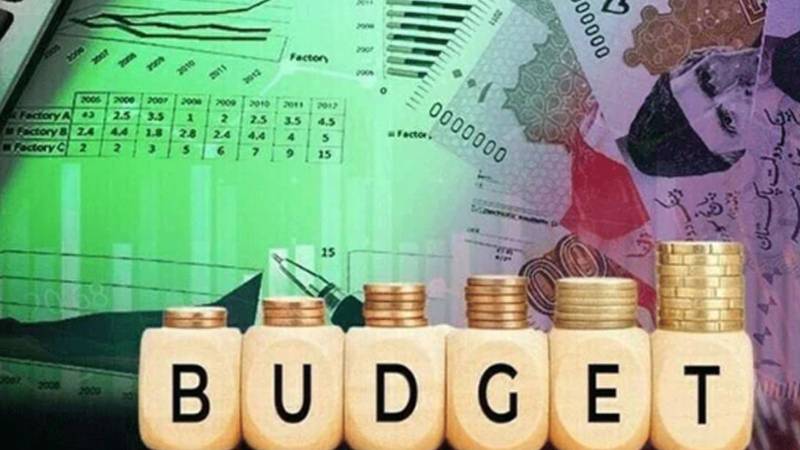 ماہرین کا بجٹ پر آئینی اعتراضات، ڈیجیٹل معیشت پر ٹیکس سب سے بڑی پیش رفت قرار