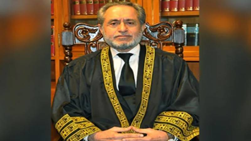 سپریم کورٹ کے جج جسٹس جمال مندوخیل کی والدہ انتقال کر گئیں