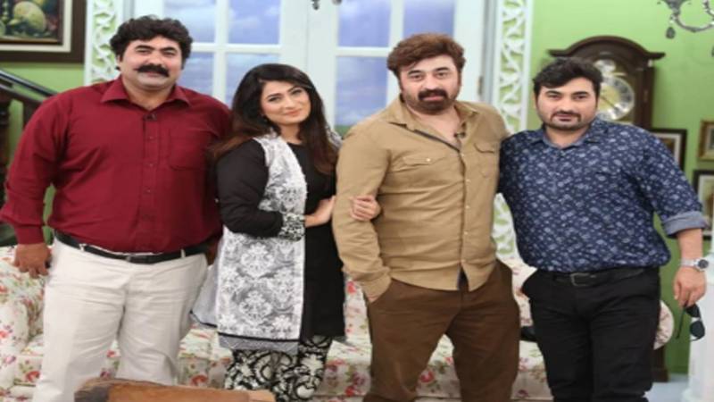 اداکار یاسر نواز کے بھائی وقار نواز انتقال کر گئے، شوبز انڈسٹری غمزدہ