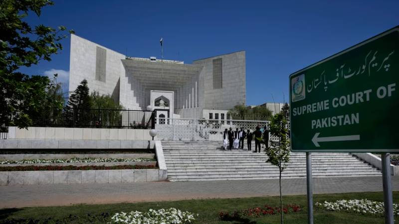 اسلام آباد ہائیکورٹ کے 5 ججز نے سپریم کورٹ کے ججز ٹرانسفر اور سنیارٹی کیس کا فیصلہ چیلنج کر دیا