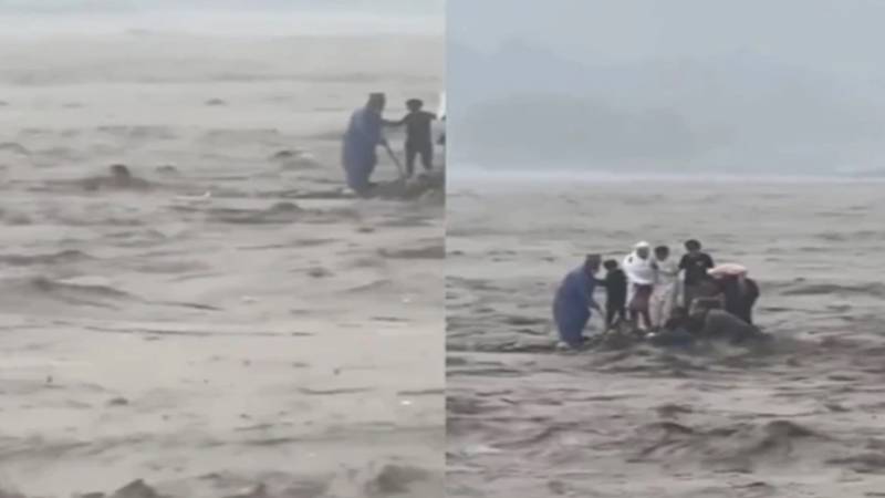 سوات حادثے کے بعد کے پی حکومت کا بڑا قدم، ڈویژنل ہیڈکوارٹرز کے لیے ائیر ایمبولینس سروس شروع کرنے کا فیصلہ