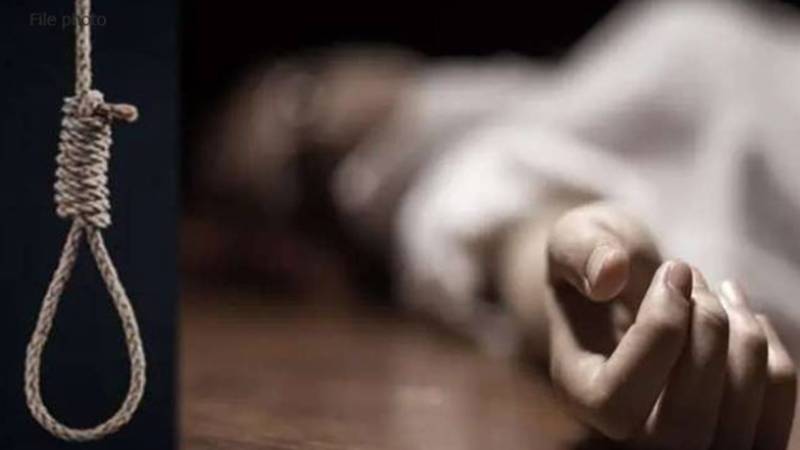 گلشن راوی میں 50 سالہ خاتون کی مبینہ خودکشی