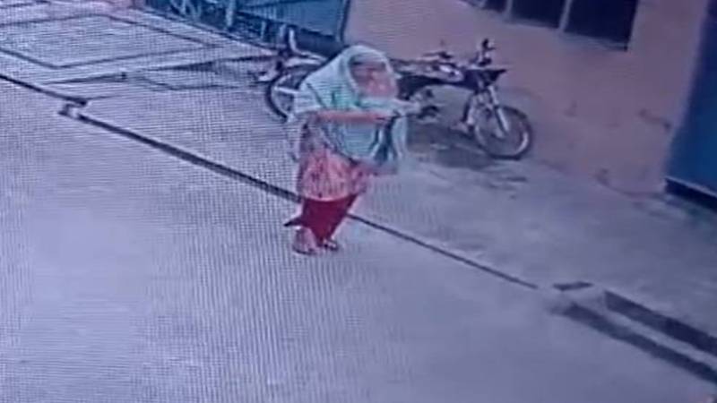 ٹاؤن شپ لاہور: 38 سالہ خاتون سائرہ مصطفیٰ پراسرار طور پر لاپتہ، پولیس نے مقدمہ درج کر لیا