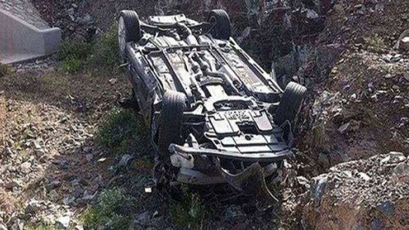 گلگت بلتستان: کار کھائی میں گرنے سے 2 افراد جاں بحق