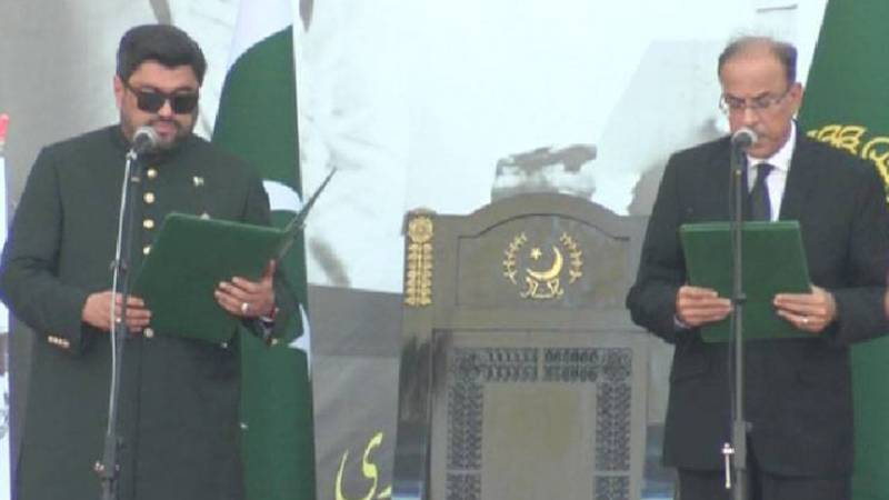 سندھ اور پشاور ہائی کورٹس کے نئے چیف جسٹس صاحبان نے منصب کا حلف اٹھا لیا