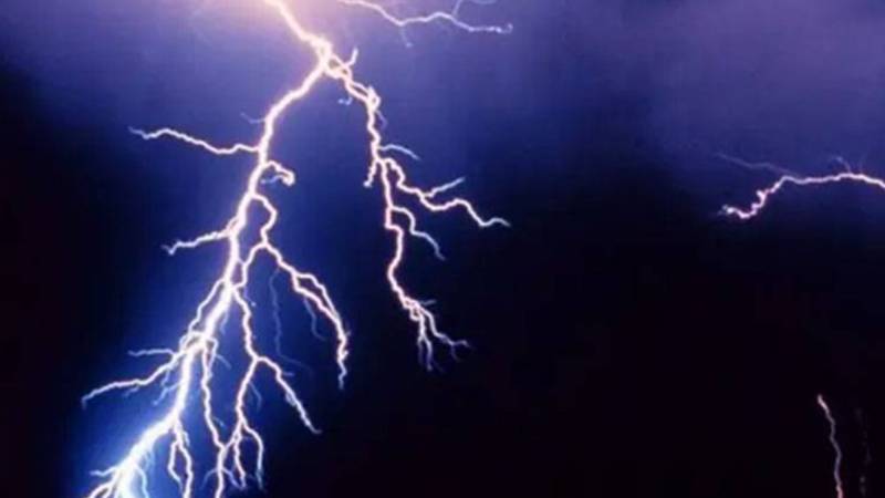 پنجاب میں تھنڈر اسٹارم کا خدشہ، شہریوں کو احتیاط کی ہدایت