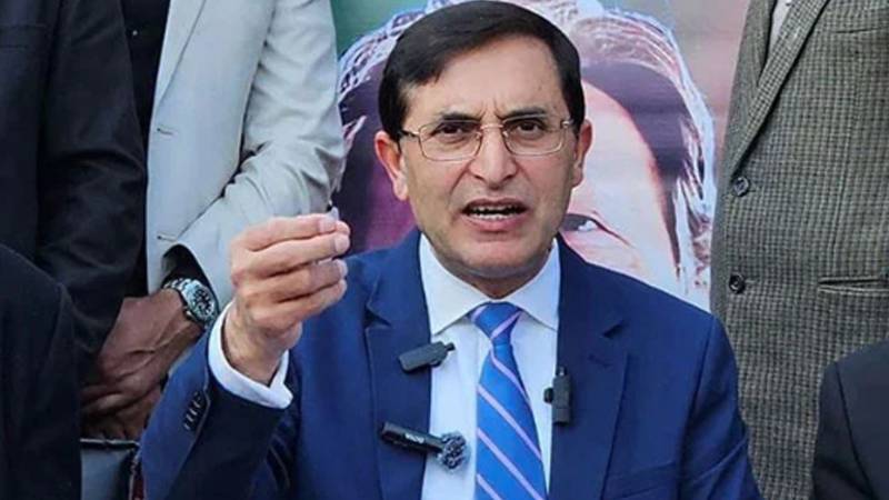 اڈیالہ جیل: پولیس ناکے پر روکا گیا، بانی پی ٹی آئی سے ملاقات کا خواہاں ہوں، بیرسٹر گوہر