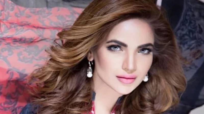کراچی: اداکارہ حمیرہ اصغر کی لاش کا پوسٹ مارٹم مکمل، والدین نے لاش وصول کرنے سے انکار کر دیا