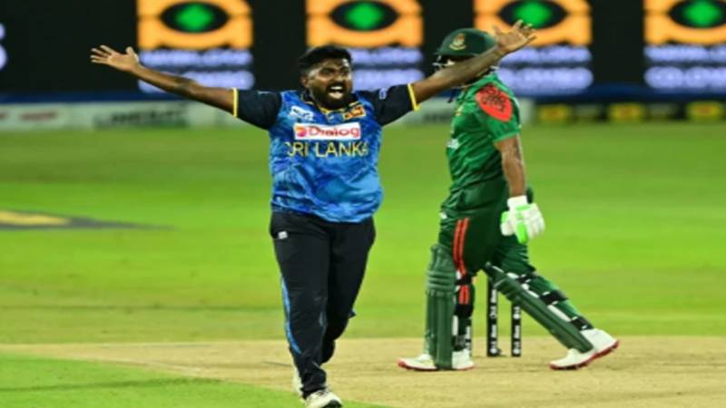پالی کیلے: سری لنکا نے بنگلادیش کو 99 رنز سے شکست دے کر ون ڈے سیریز 1-2 سے اپنے نام کرلی