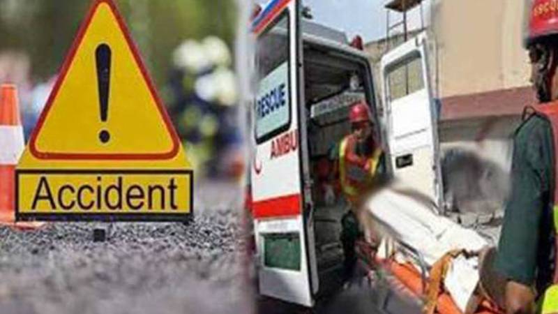 ڈیرہ اسماعیل خان: چشمہ روڈ پر ٹرک-کار تصادم، 2 خواتین سمیت 5 افراد جاں بحق 