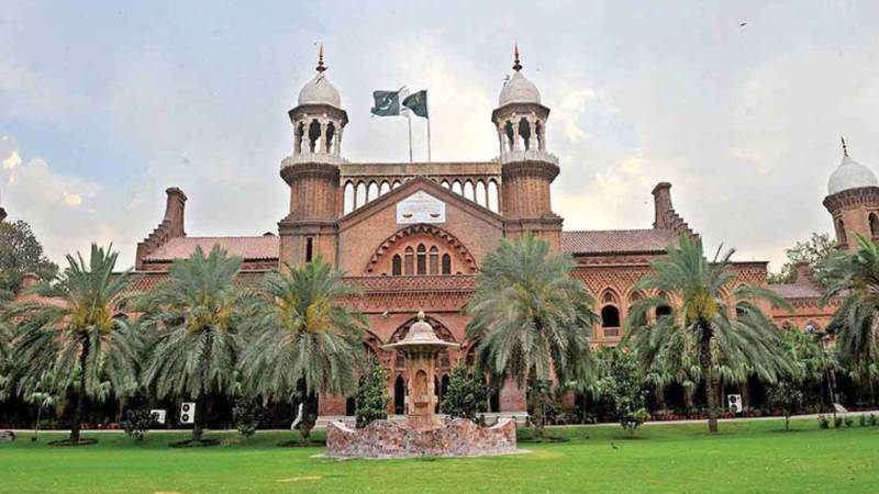 لاہور ہائیکورٹ: 14 جولائی سے موسم گرما کی تعطیلات کے دوسرے ہفتے میں 14 ججز مقدمات کی سماعت کریں گے