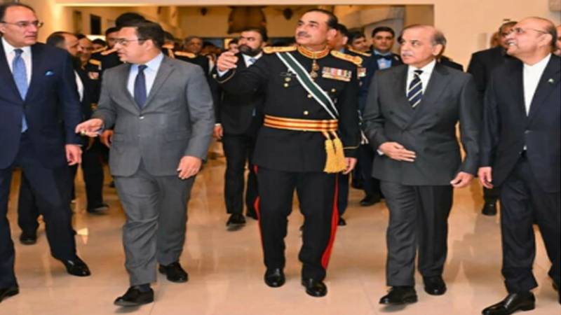فیلڈ مارشل کے کوئی سیاسی عزائم نہیں‘،وزیر اعظم کی صدر کے استعفے سے متعلق خبروں کی سختی سے تردید