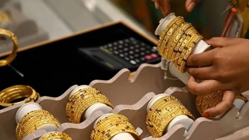 سونے کی قیمتوں میں نمایاں کمی، عالمی مارکیٹ میں بھی گراوٹ