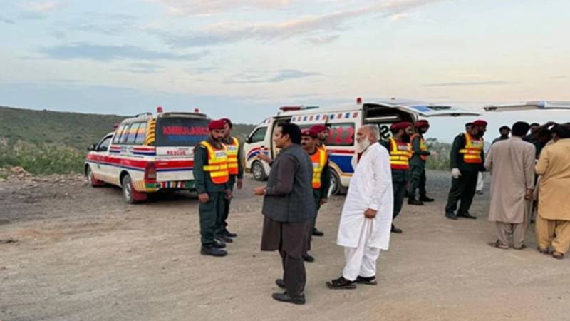 مستونگ میں دہشت گردی کی کارروائی، بلوچستان کانسٹیبلری کی گاڑی پر فائرنگ، ایک اہلکار شہید، تین زخمی