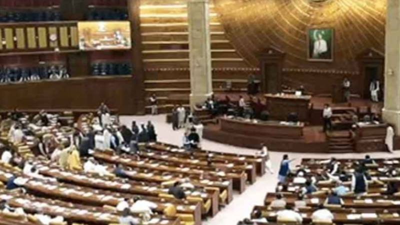 پنجاب اسمبلی بحران ختم: اپوزیشن کے 26 معطل اراکین کی بحالی پر اتفاق