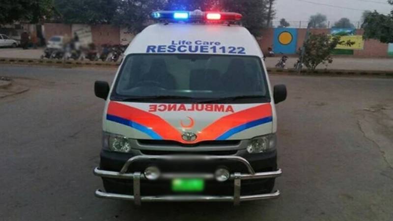 ڈیرہ غازی خان: ریسکیو ٹیم نے ایمبولینس میں محفوظ ڈیلیوری ممکن بنائی