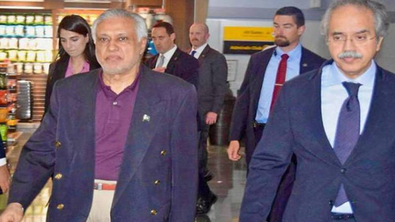 نائب وزیراعظم و وزیر خارجہ اسحاق ڈار سرکاری دورے پر نیویارک پہنچ گئے