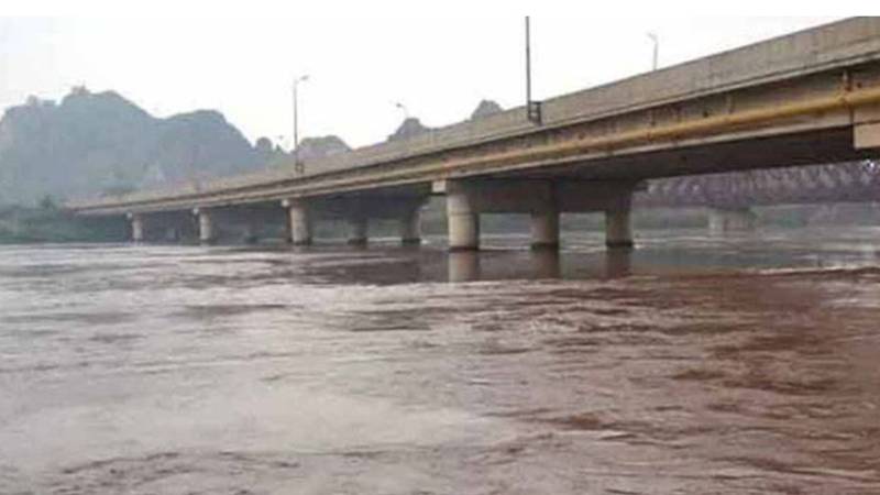 دریائے راوی میں پانی کی سطح بلند، سیلابی صورتحال کا خطرہ، ادارے ہائی الرٹ
